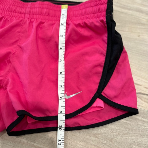 Nike Woman’s Dri Fit Running Shorts Barbie Pink Size XS - Picture 10 of 12
